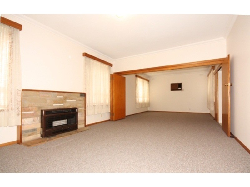 76 Wheatsheaf Road, Glenroy VIC 3046