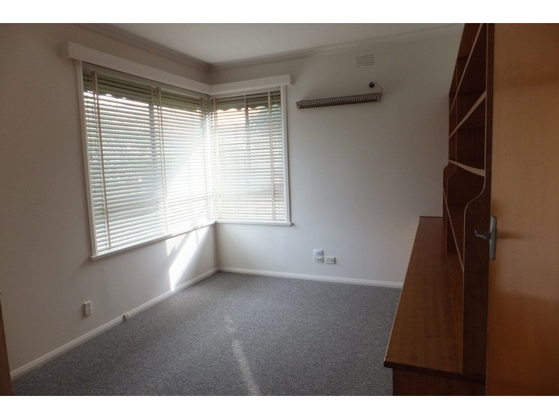 76 Wheatsheaf Road, Glenroy VIC 3046