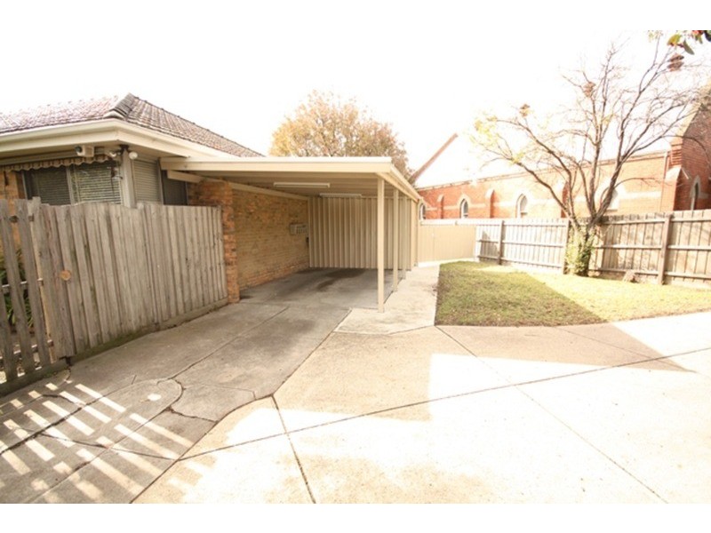 76 Wheatsheaf Road, Glenroy VIC 3046