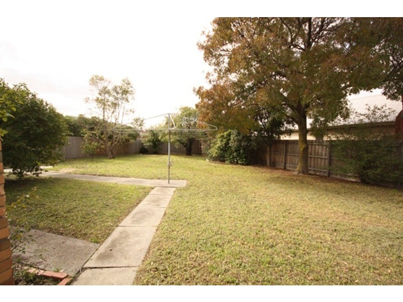 76 Wheatsheaf Road, Glenroy VIC 3046