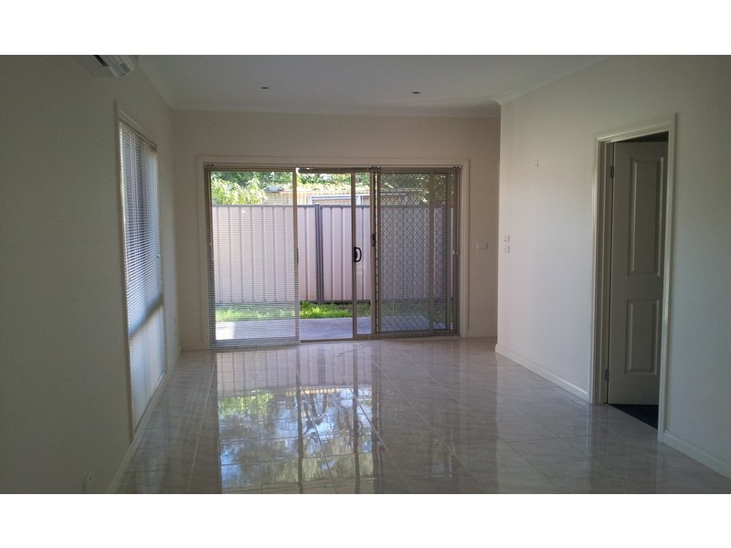 4/21-23 Everard Street, Glenroy VIC 3046