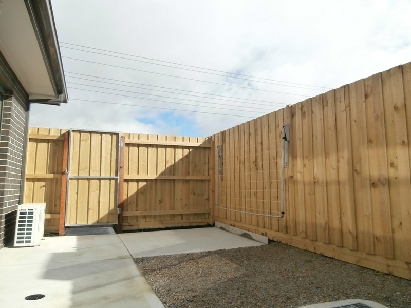 1/16 Ogden Street, Glenroy VIC 3046