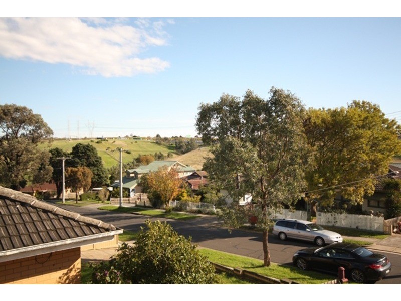 37 Moonee Boulevard, Glenroy VIC 3046