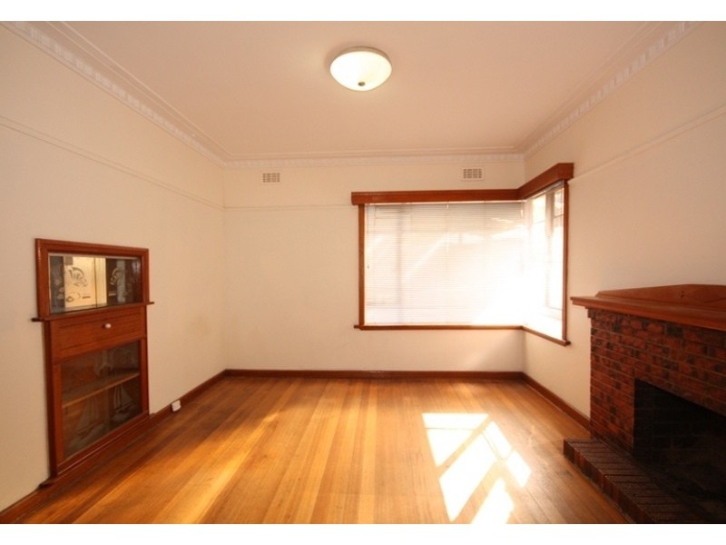 1/1 Curie Avenue, Oak Park VIC 3046