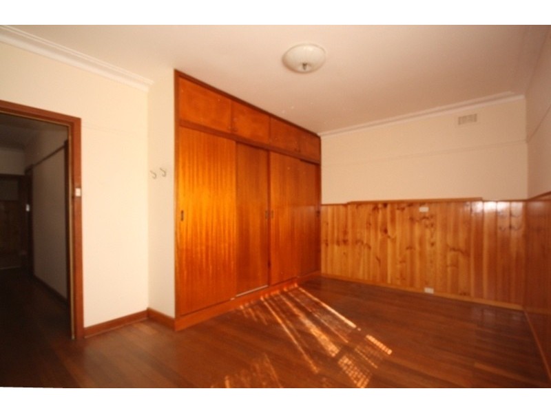 1/1 Curie Avenue, Oak Park VIC 3046