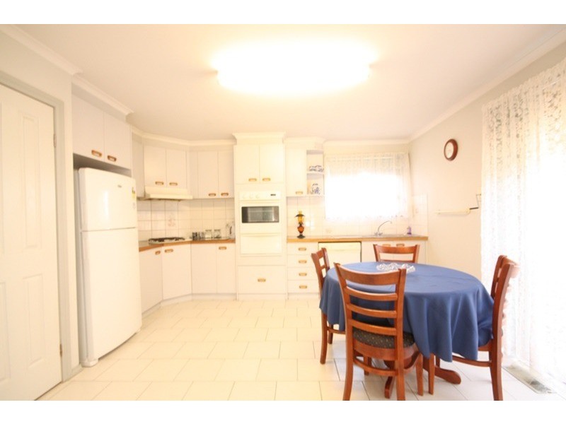 2/198 Derby  Street, Pascoe Vale VIC 3044