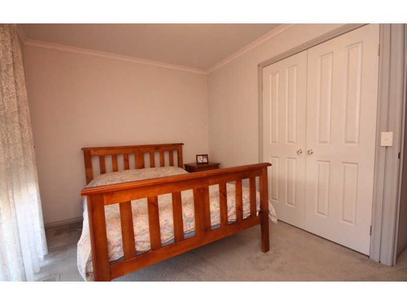 2/198 Derby  Street, Pascoe Vale VIC 3044