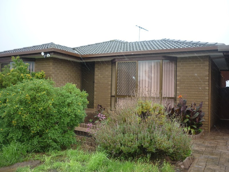 83 Ashleigh Crescent, Meadow Heights VIC 3048