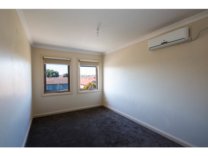 1/27 Benalla Street, Dallas VIC 3047