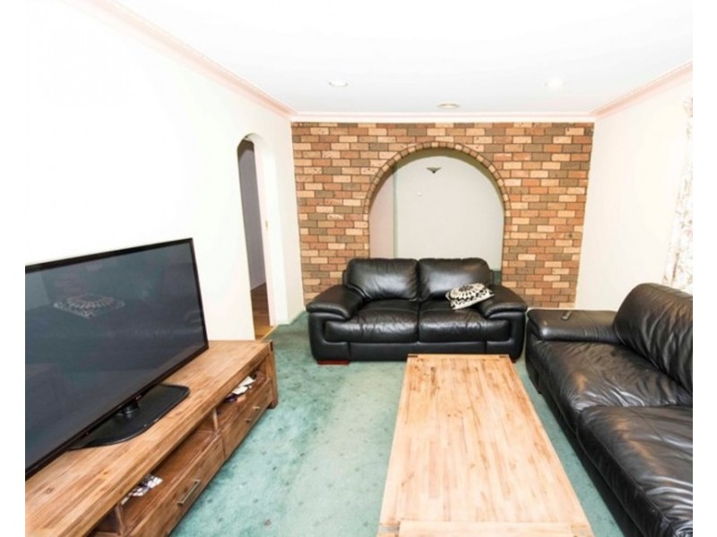 17 Kilmore Crescent, Dallas VIC 3047