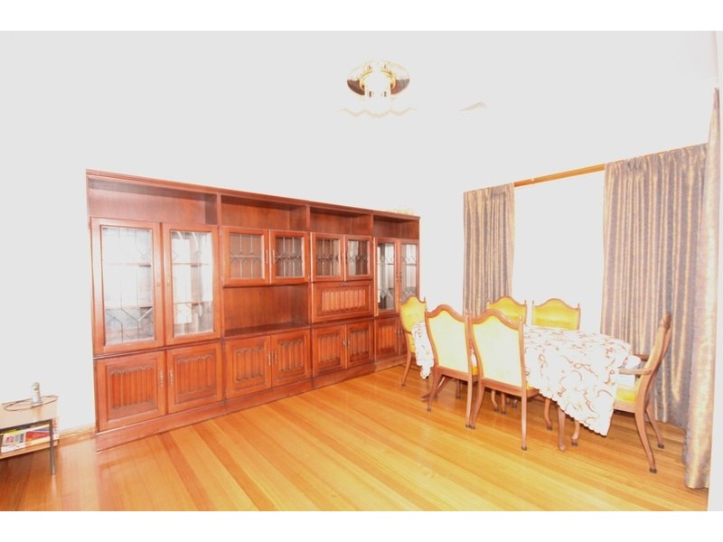 6 Centre Way, Glenroy VIC 3046