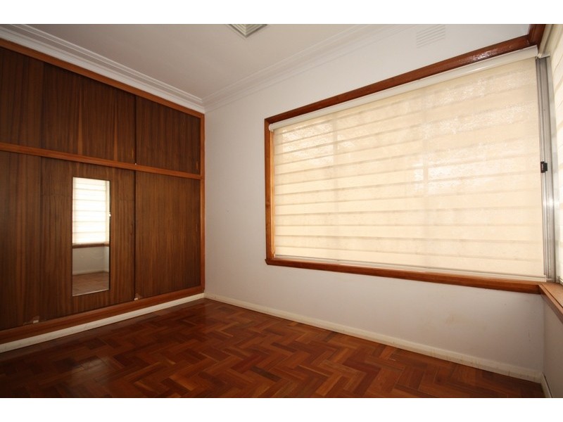 6 Centre Way, Glenroy VIC 3046