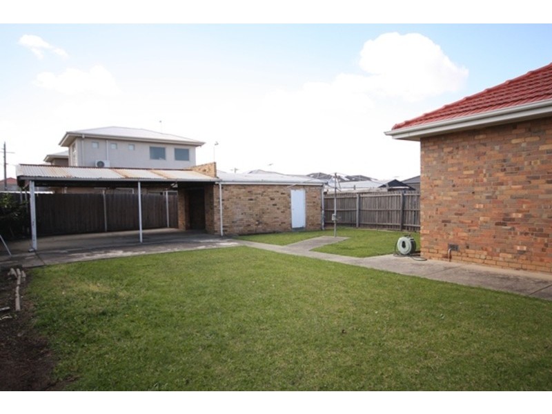 34 Langton Street, Glenroy VIC 3046