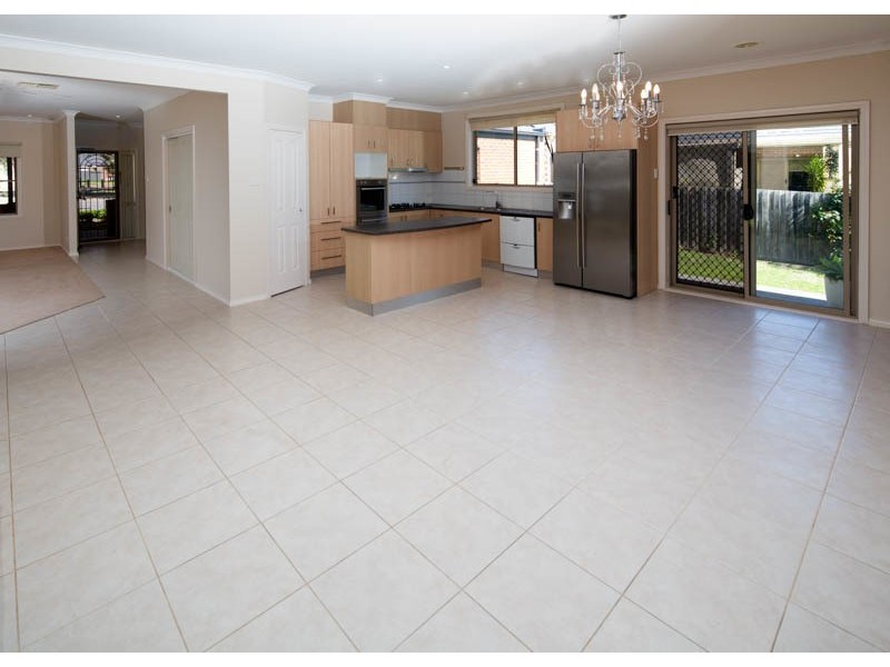 22 Greensted Grove, Roxburgh Park VIC 3064