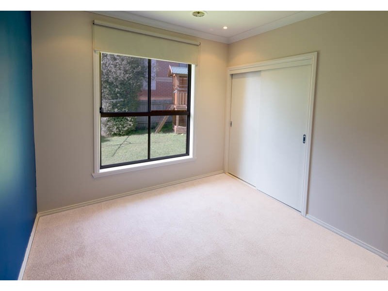 22 Greensted Grove, Roxburgh Park VIC 3064