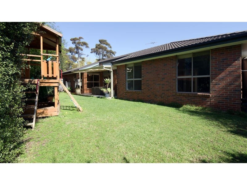 22 Greensted Grove, Roxburgh Park VIC 3064