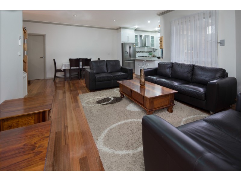 2/66 Kiewa Crescent, Dallas VIC 3047