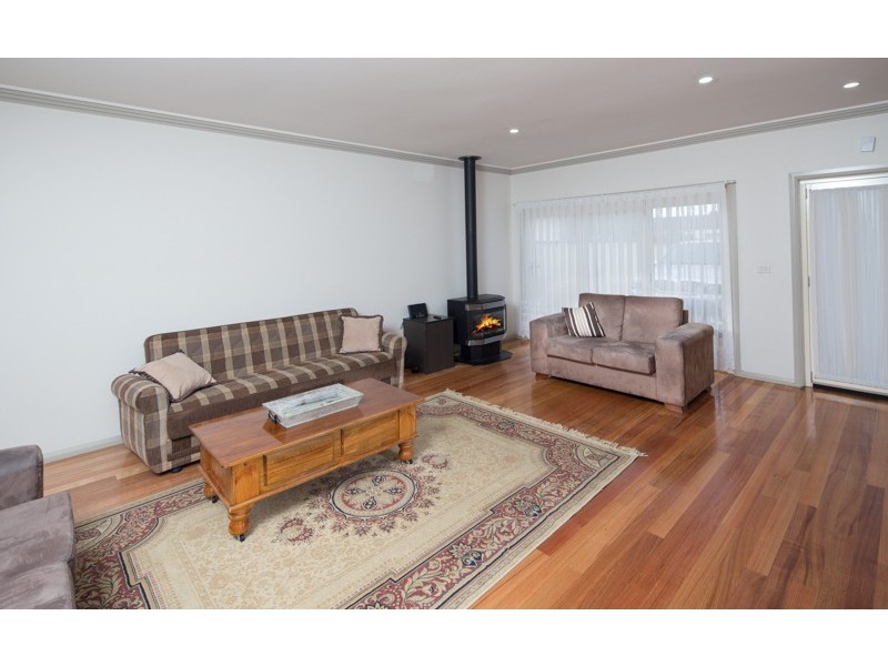 2/66 Kiewa Crescent, Dallas VIC 3047