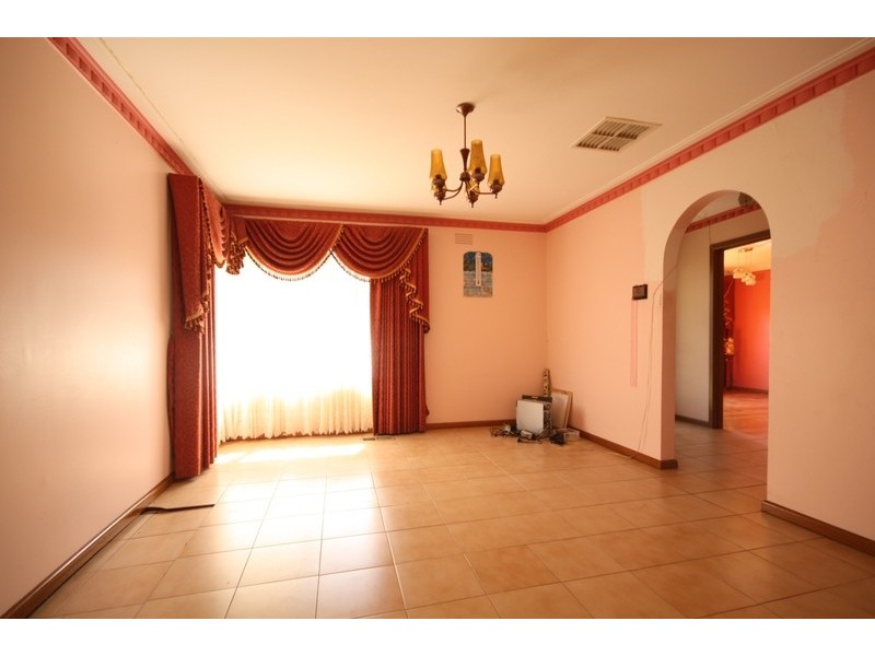 1 Augustine Terrace, Glenroy VIC 3046