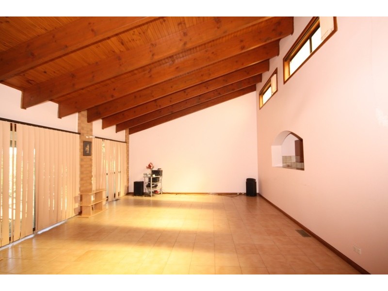 1 Augustine Terrace, Glenroy VIC 3046