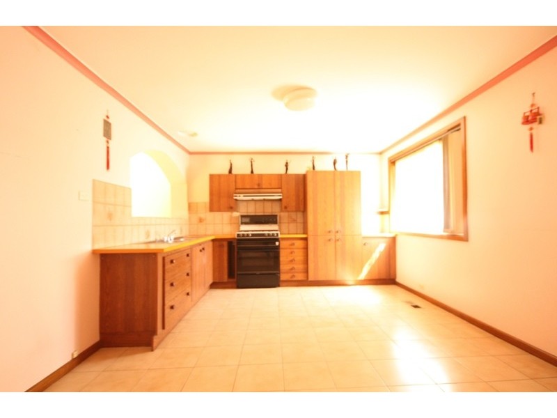 1 Augustine Terrace, Glenroy VIC 3046