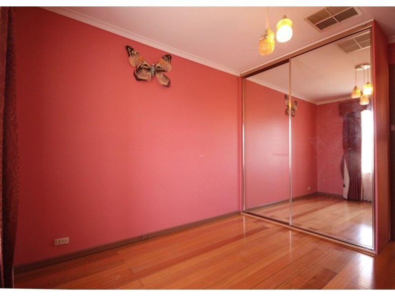 1 Augustine Terrace, Glenroy VIC 3046