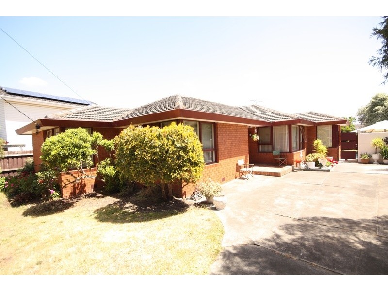 3 Bena Court, Dallas VIC 3047