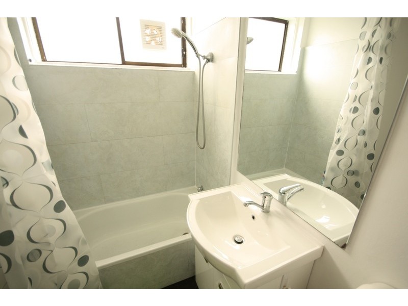 8/14 Salisbury Street, Glenroy VIC 3046