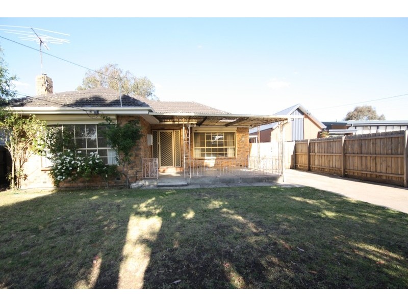 136 Cardinal Road, Glenroy VIC 3046