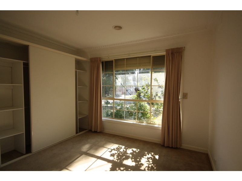 136 Cardinal Road, Glenroy VIC 3046