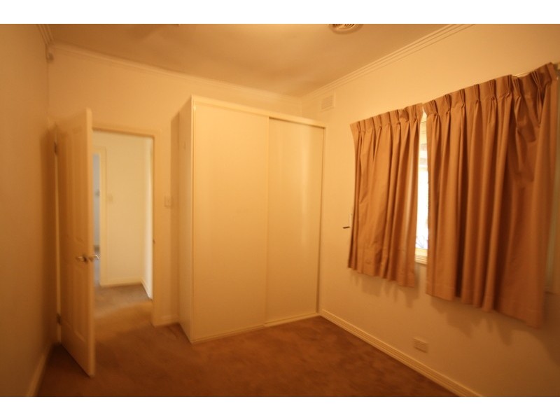 136 Cardinal Road, Glenroy VIC 3046