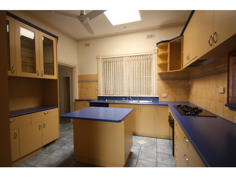 65 Chapman Avenue, Glenroy VIC 3046