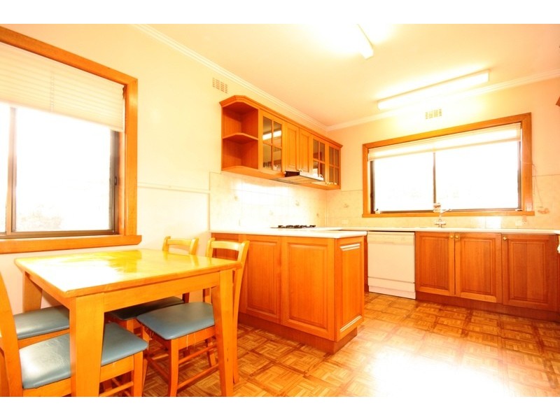 6 Watt Avenue, Oak Park VIC 3046