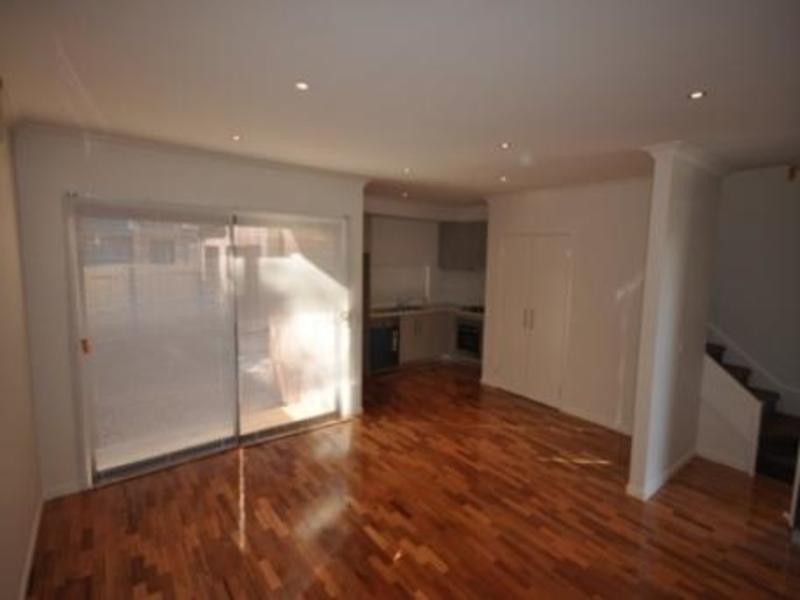 1/242 Boundary Road, Pascoe Vale VIC 3044