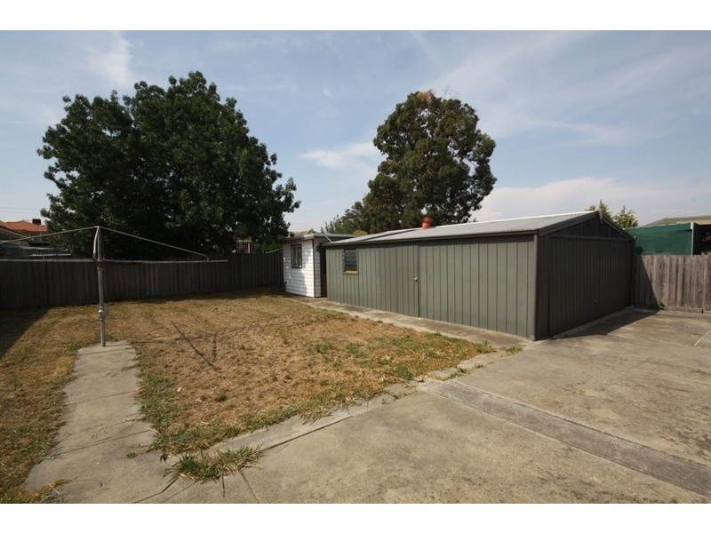 24 Talbot Street, Hadfield VIC 3046