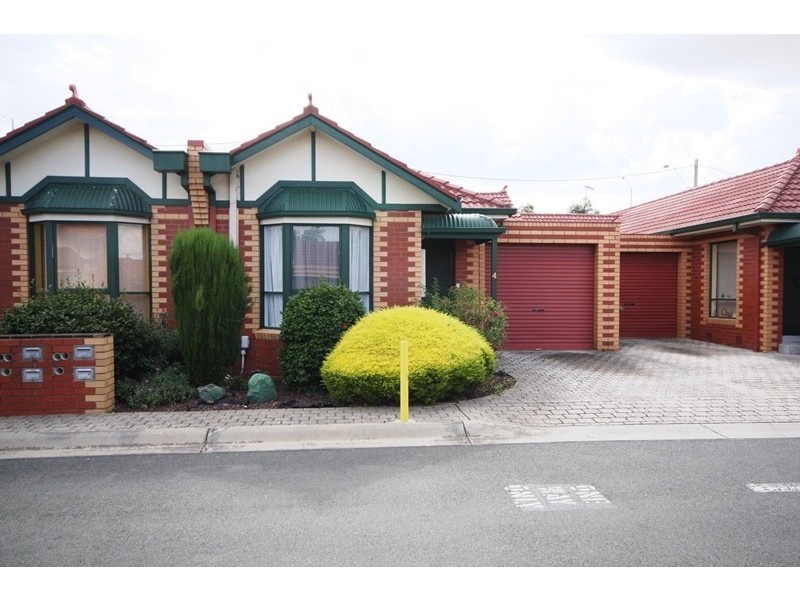 4/1051 Pacoe Vale Road, Jacana VIC 3047