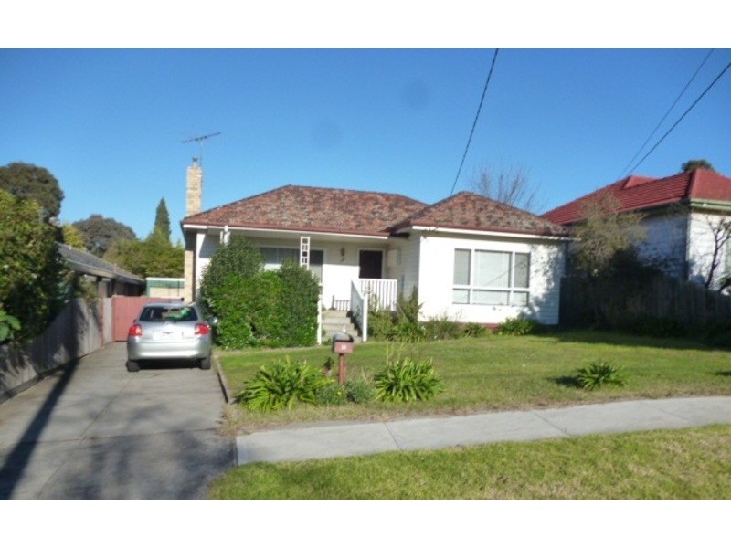 15 Murphy Street, Oak Park VIC 3046
