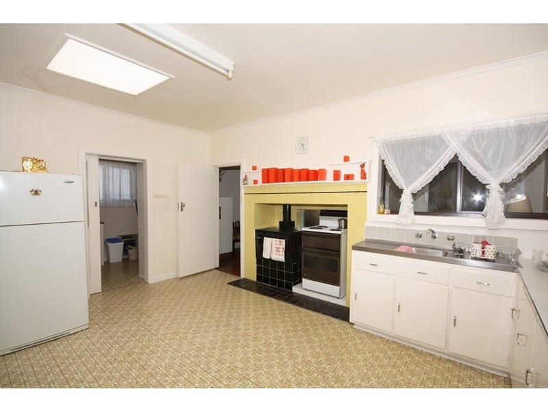 16 Danin Street, Pascoe Vale VIC 3044