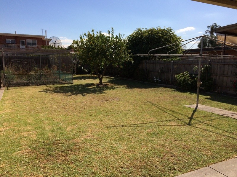 19 Eucra Street, Glenroy VIC 3046
