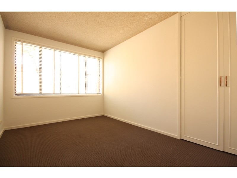 06/2-4 CHAPMAN Avenue, Glenroy VIC 3046