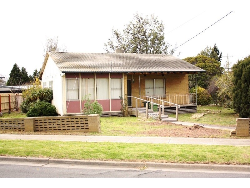 2 Charlton Street, Broadmeadows VIC 3047