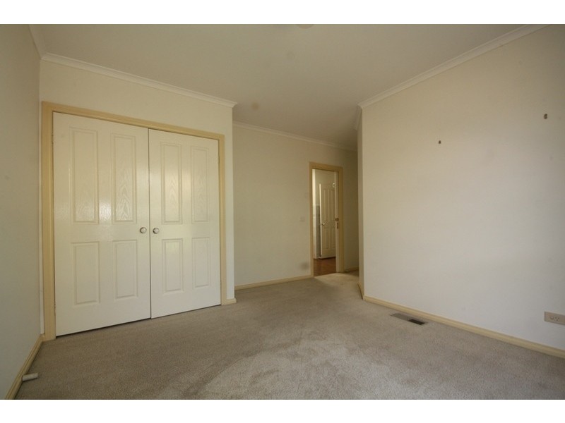 2/37 Grandview Street, Glenroy VIC 3046