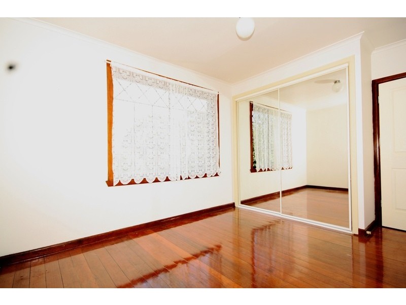 26 Sunset Boulevard, Jacana VIC 3047