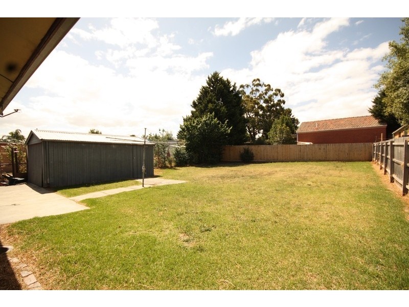 26 Sunset Boulevard, Jacana VIC 3047