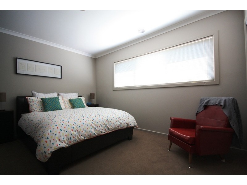 6 Thatcham Lane, Craigieburn VIC 3064
