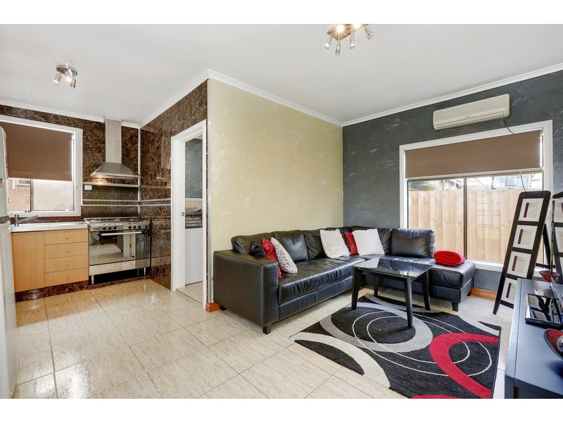 38 Crossley Crescent, Coolaroo VIC 3048