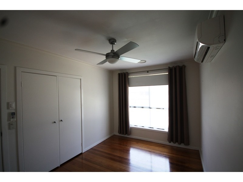 8 Larissa Avenue, Tullamarine VIC 3043