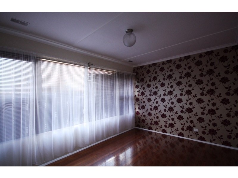 2 Calivil Street, Dallas VIC 3047