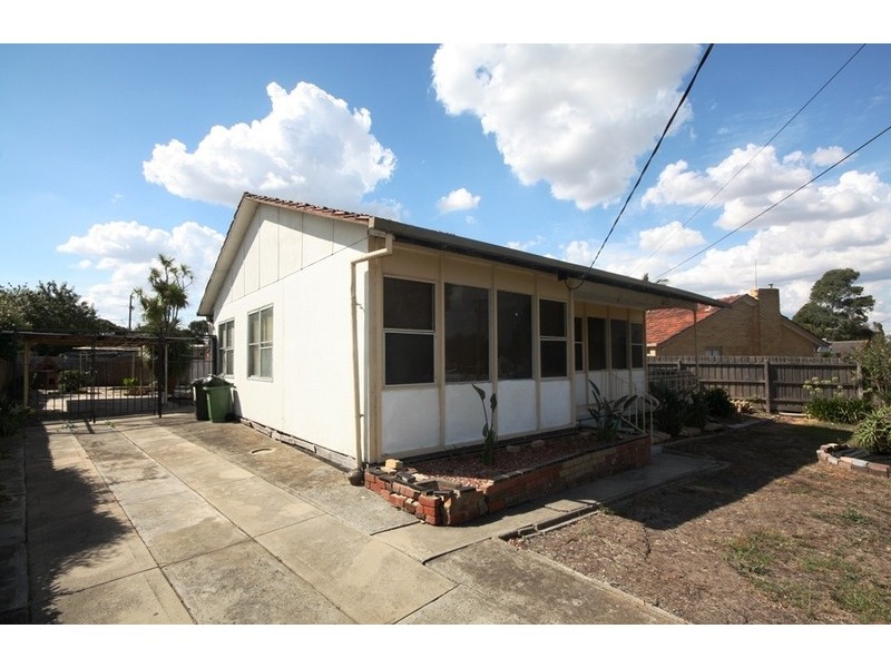 2 Calivil Street, Dallas VIC 3047