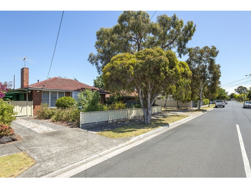 59 Leonard Avenue, Glenroy VIC 3046